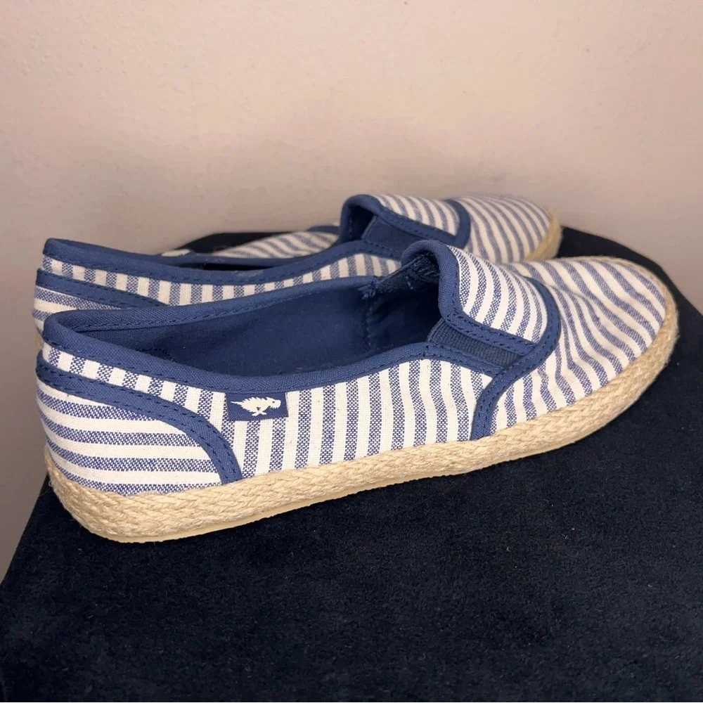 Size 8.5 Rocket Dog Blue White Stripes Espadrilles  Travel Beach Casual Canvas